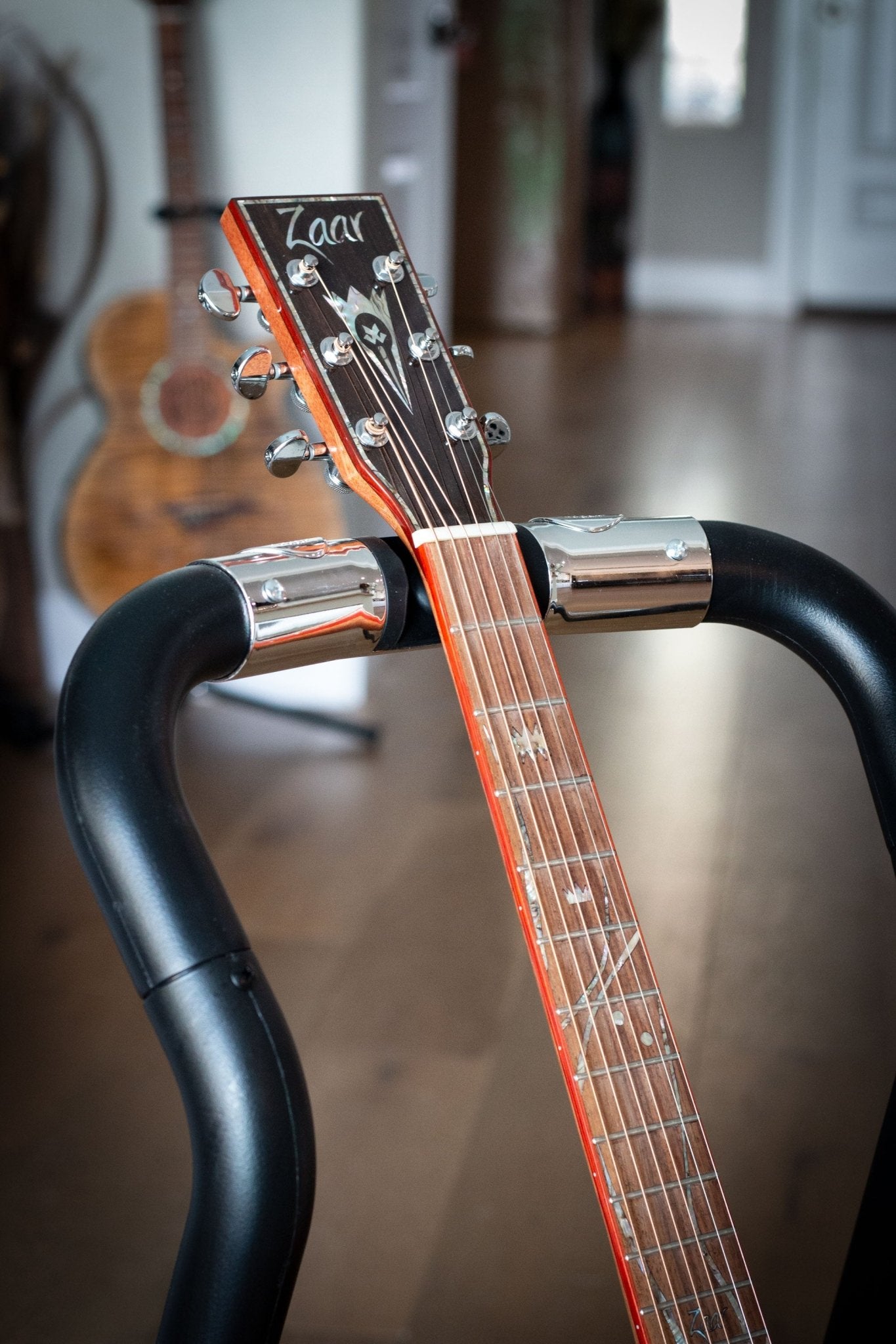 Rev Stand - Zaar Guitars
